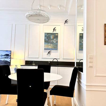 Mondrian Luxury Suites & Apartments Old Town ワルシャワ エクステリア 写真