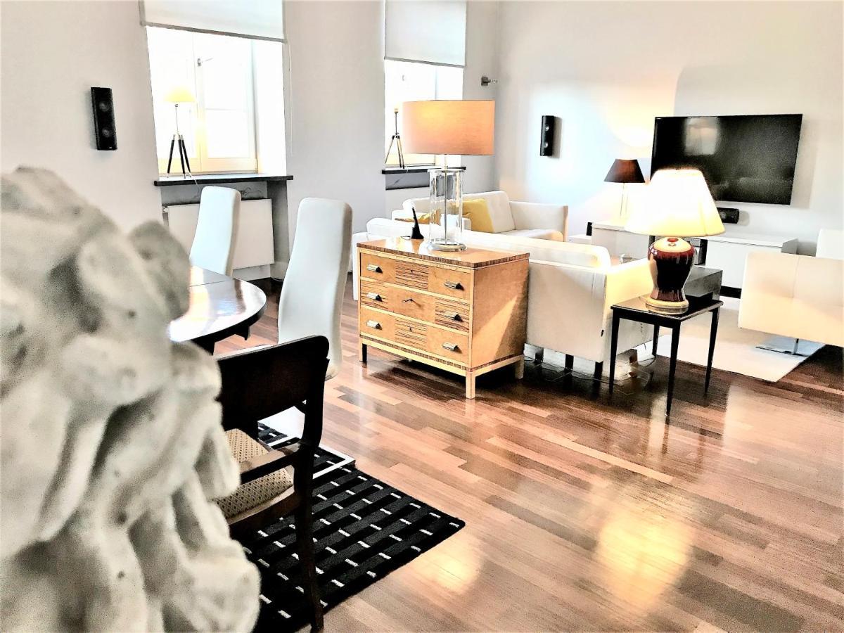 Mondrian Luxury Suites & Apartments Old Town ワルシャワ エクステリア 写真