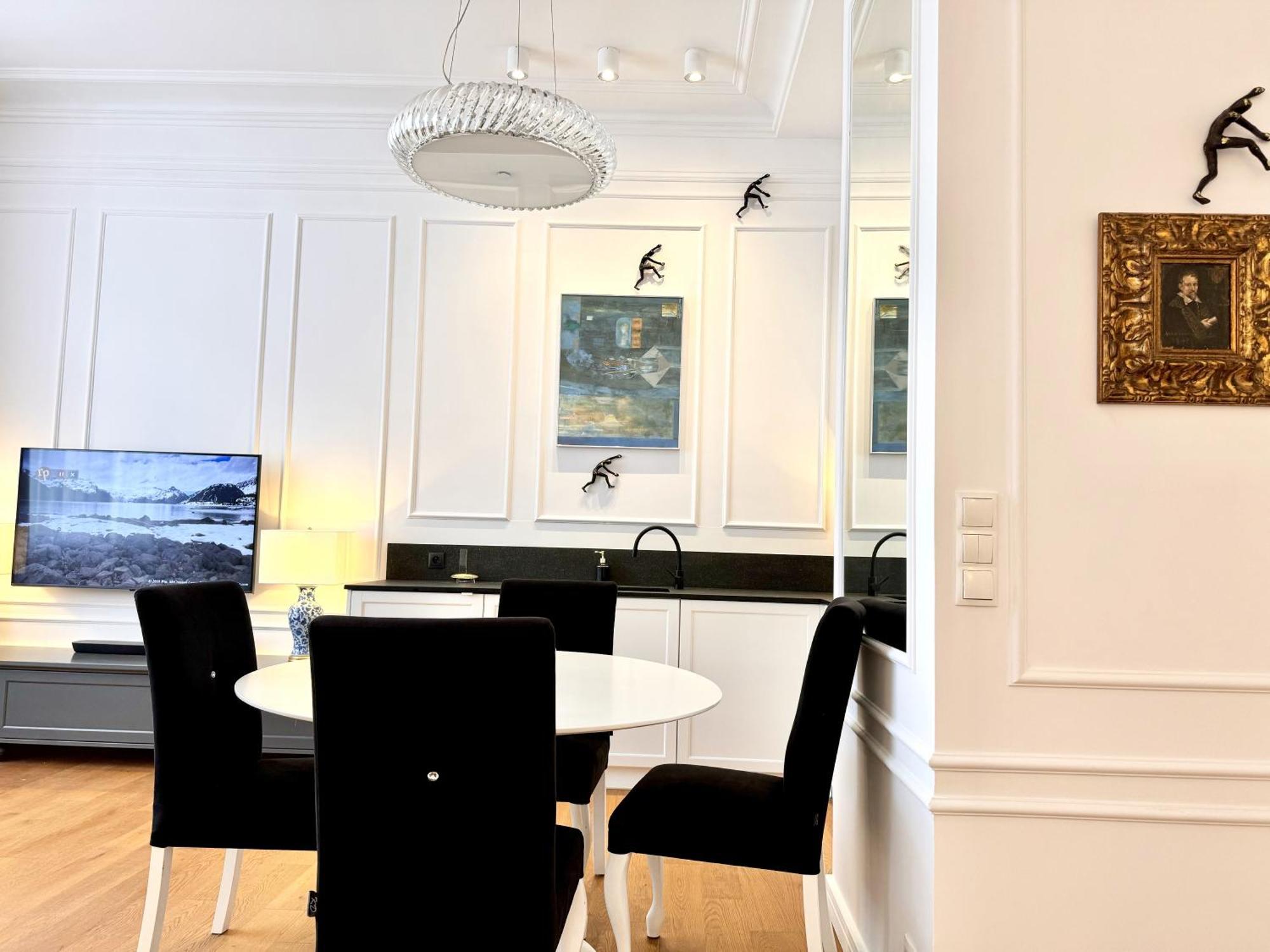 Mondrian Luxury Suites & Apartments Old Town ワルシャワ エクステリア 写真